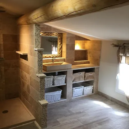 Maison Le Bastidon Piscine Privee Chauffee * Pierrevert